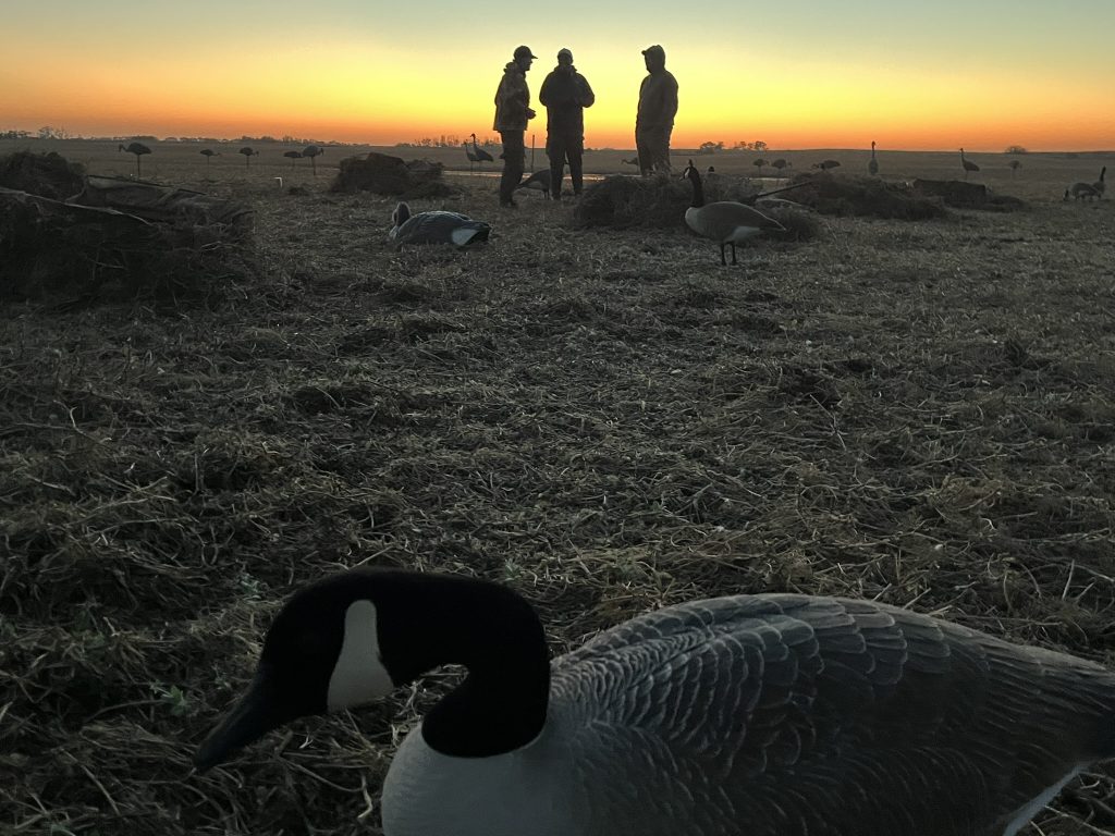 waterfowl-hunters-at-sunrise-3