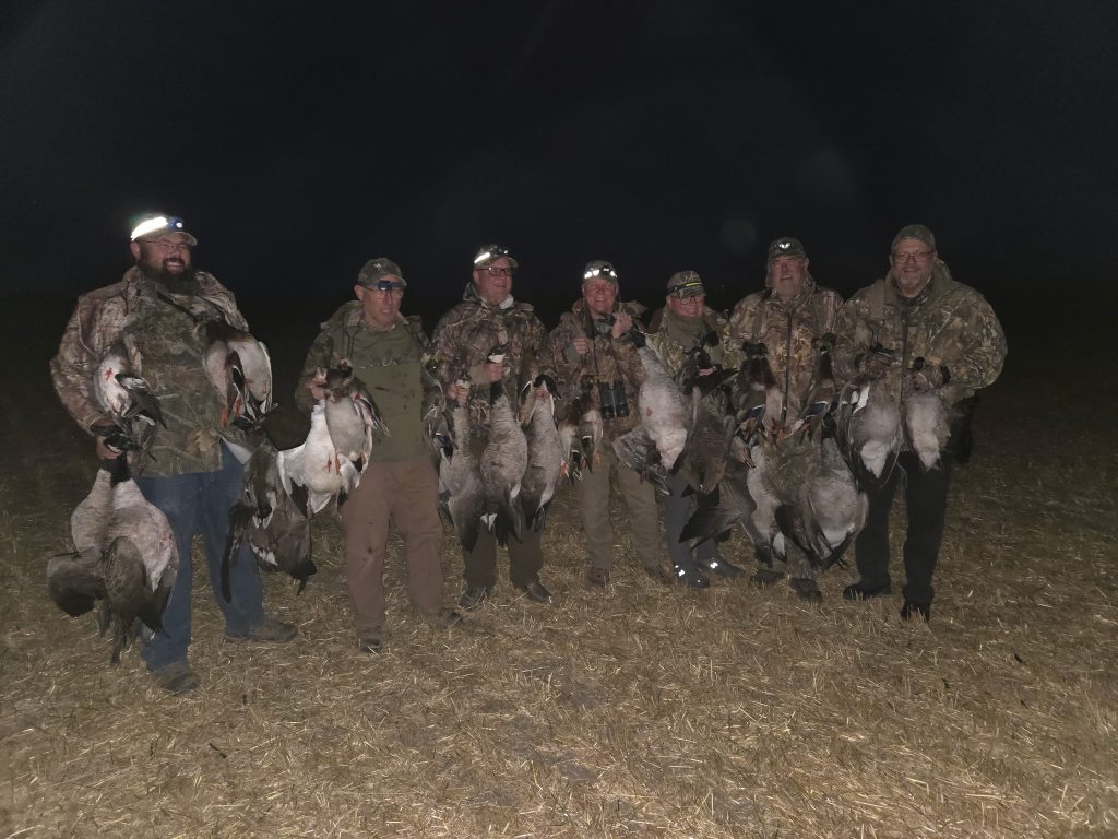 duck-hunt-with-big-canadas-wk-2-gr-1-2026