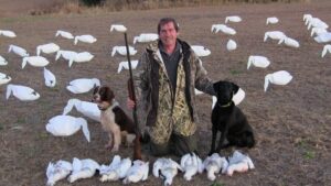 SK-waterfowl-hunting-honker-heaven-110